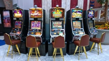 Slot game with transparent RTP display Slot game interface at 99rp